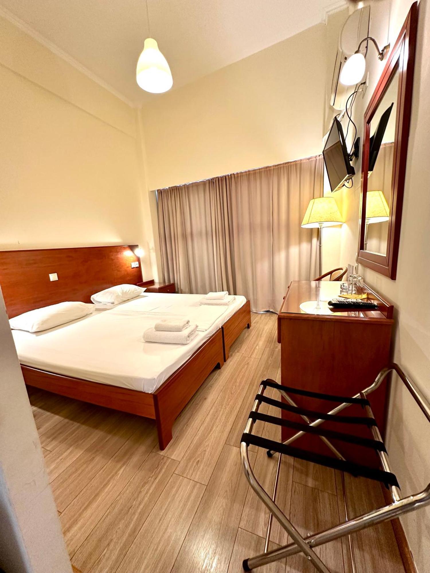 Hotel Akti Loutráki Zimmer foto